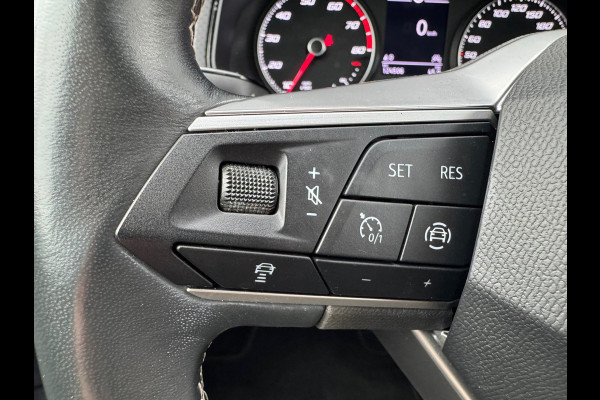 Seat Arona 1.0 TSI 110pk Automaat Style * Navigatie * Camera * Alcantara * Adaptieve Cruise Control *