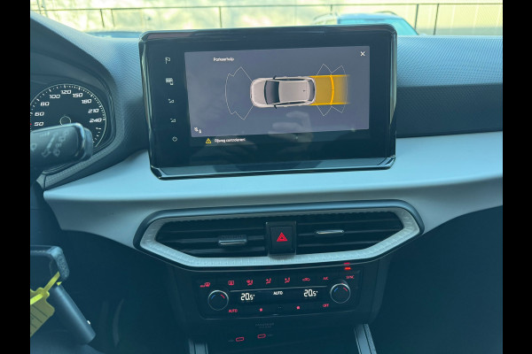 Seat Ibiza 1.0 EcoTSI Style * Navigatie * Parkeersensoren * Climate Control * Lichtmetalen Velgen *