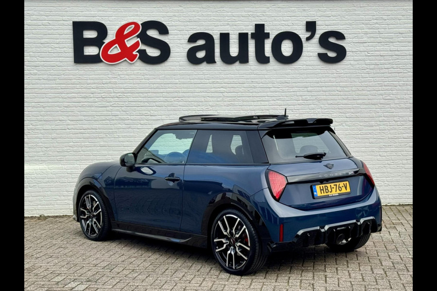 MINI Mini 2.0 JCW John Cooper Works XL Adaptive cruise Climate Cruise Pano 360 camera Navi Apple / Android Stoel-/stuurverwarming