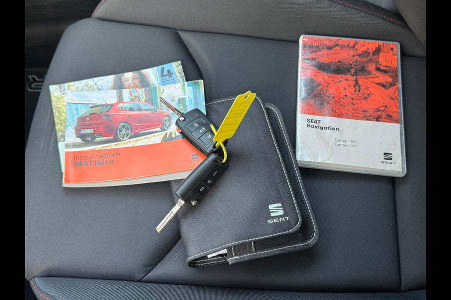 Seat Ibiza 1.5 TSI EVO FR Business Intense * Panorama * Camera * Beats * Keyless *