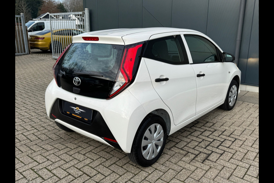 Toyota Aygo 1.0 VVT-i x * 5 deurs * Start/stop * Cruise *