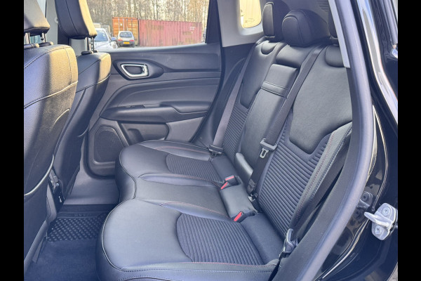 Jeep Compass 1.5T e-Hybrid High Altitude | Winterpack | Parking Pack | Panorama met kantel/schuif