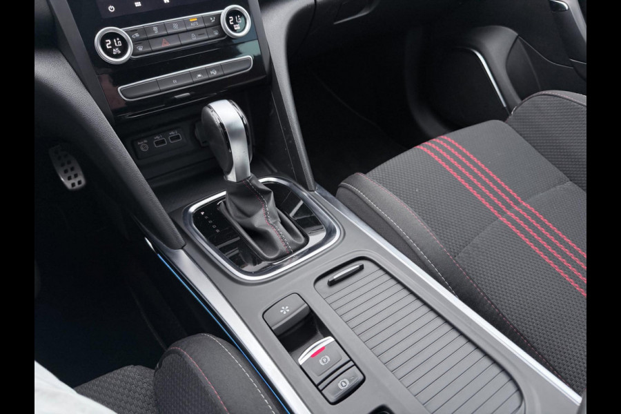 Renault Mégane Estate 1.6 E-Tech Plug-In Hybrid 160 R.S. Line | Camera | PDC | Keyless | Cruise Control | 17' LMV