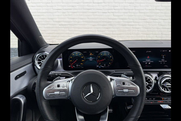 Mercedes-Benz A-Klasse 200 Business Solution AMG | Pano | Ambient Light | LED | CarPlay | 19 inch