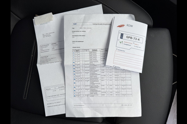 Mercedes-Benz A-Klasse 200 Business Solution AMG | Pano | Ambient Light | LED | CarPlay | 19 inch