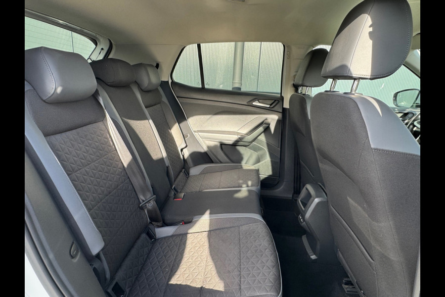 Volkswagen T-Cross 1.0 TSI Style * Carplay * Side Assist * Led * Adaptieve Cruise Control *