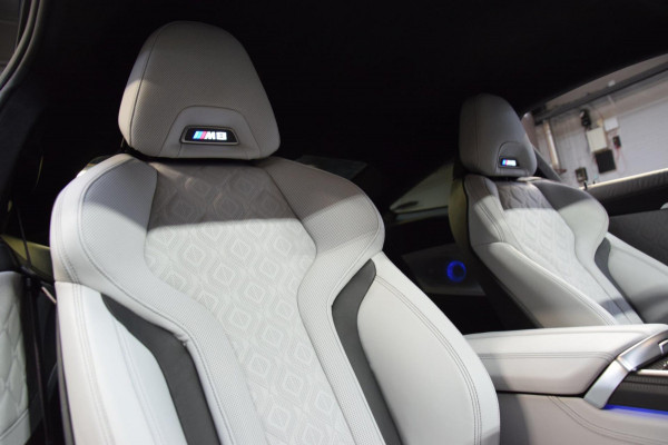BMW 8 Serie M8 Coupe Competition Carbon Pak.|ACC|B&W|Dealer onderhouden|626pk!!|BTW