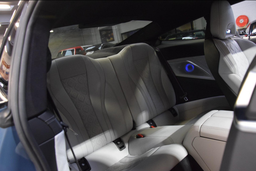 BMW 8 Serie M8 Coupe Competition Carbon Pak.|ACC|B&W|Dealer onderhouden|626pk!!|BTW
