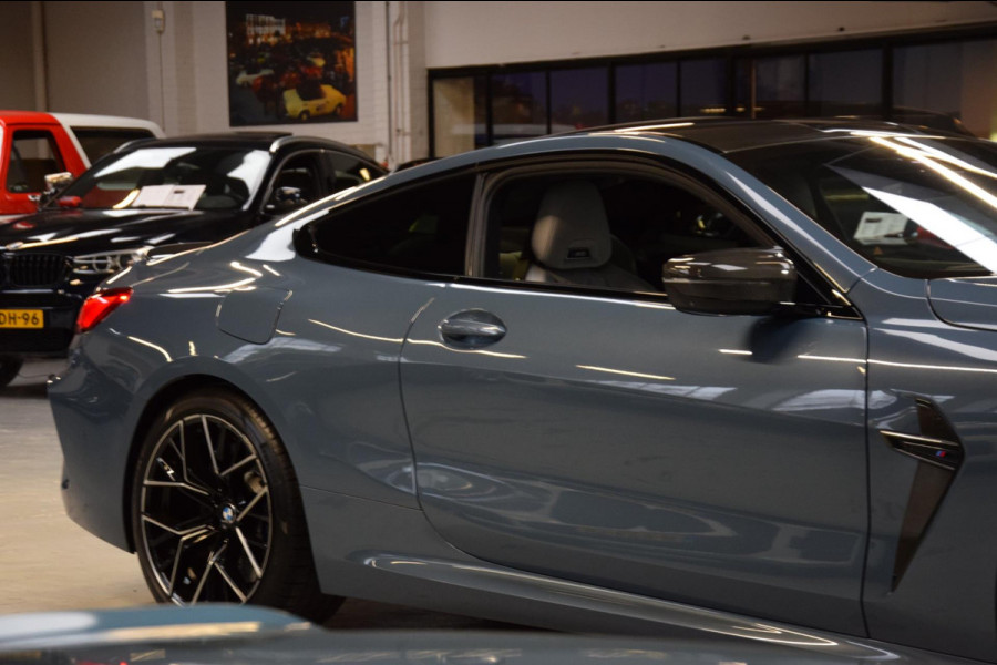 BMW 8 Serie M8 Coupe Competition Carbon Pak.|ACC|B&W|Dealer onderhouden|626pk!!|BTW