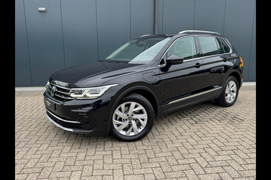 Volkswagen Tiguan 1.4 TSI eHybrid Elegance * Trekhaak * Stoelverwarming * Camera * Keyless *