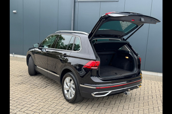Volkswagen Tiguan 1.4 TSI eHybrid Elegance * Trekhaak * Stoelverwarming * Camera * Keyless *