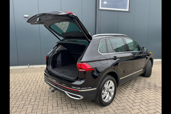 Volkswagen Tiguan 1.4 TSI eHybrid Elegance * Trekhaak * Stoelverwarming * Camera * Keyless *