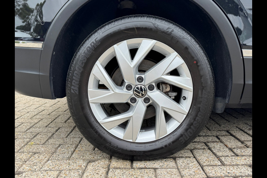 Volkswagen Tiguan 1.4 TSI eHybrid Elegance * Trekhaak * Stoelverwarming * Camera * Keyless *