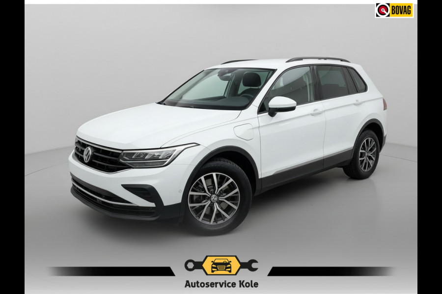 Volkswagen Tiguan 1.4 TSI eHybrid Life * Navigatie * Stoelverwarming * Virtual Cockpit * Adaptieve Cruise Control *