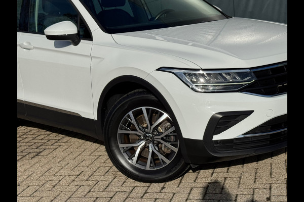 Volkswagen Tiguan 1.4 TSI eHybrid Life * Navigatie * Stoelverwarming * Virtual Cockpit * Adaptieve Cruise Control *