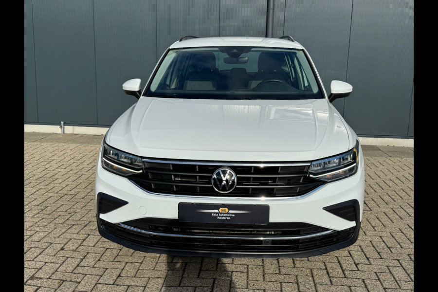 Volkswagen Tiguan 1.4 TSI eHybrid Life * Navigatie * Stoelverwarming * Virtual Cockpit * Adaptieve Cruise Control *