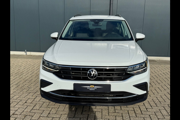 Volkswagen Tiguan 1.4 TSI eHybrid Life * Navigatie * Stoelverwarming * Virtual Cockpit * Adaptieve Cruise Control *