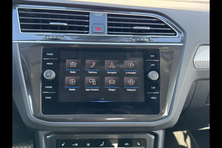 Volkswagen Tiguan 1.4 TSI eHybrid Life * Navigatie * Stoelverwarming * Virtual Cockpit * Adaptieve Cruise Control *