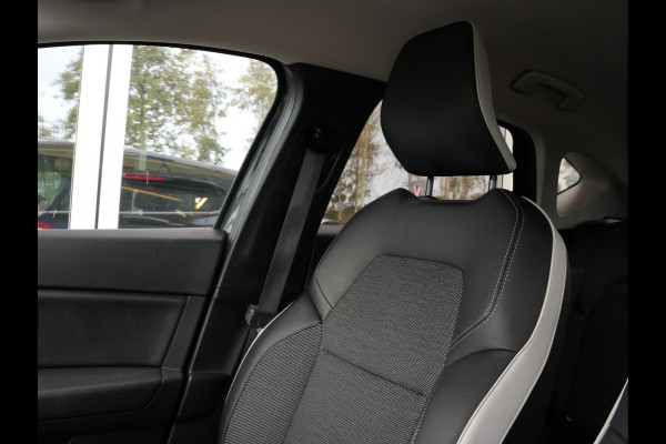 Renault Captur 1.3 TCe 130 Automaat Intens | Climate Control | LED | Android/Apple Carplay