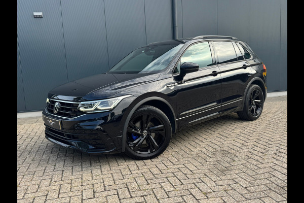 Volkswagen Tiguan 1.5 TSI R-Line Blackstyle * Panorama * Stoelverwarming * Keyless *