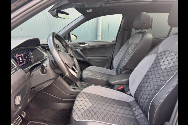 Volkswagen Tiguan 1.5 TSI R-Line Blackstyle * Panorama * Stoelverwarming * Keyless *