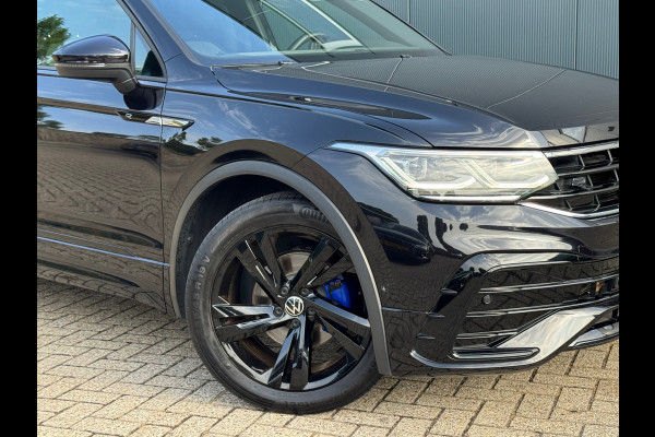 Volkswagen Tiguan 1.5 TSI R-Line Blackstyle * Panorama * Stoelverwarming * Keyless *
