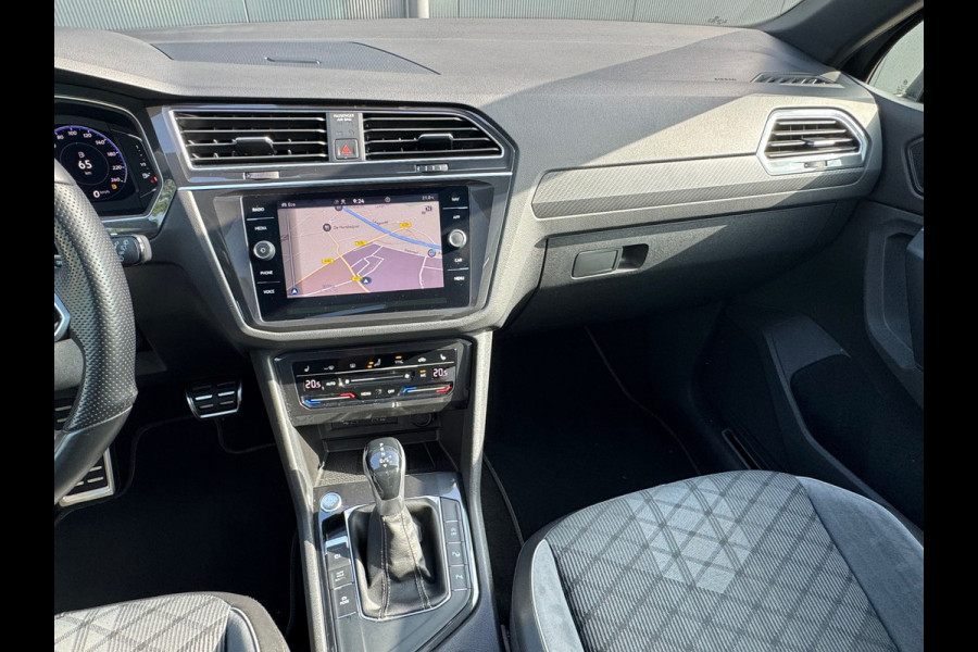 Volkswagen Tiguan 1.5 TSI R-Line Blackstyle * Panorama * Stoelverwarming * Keyless *