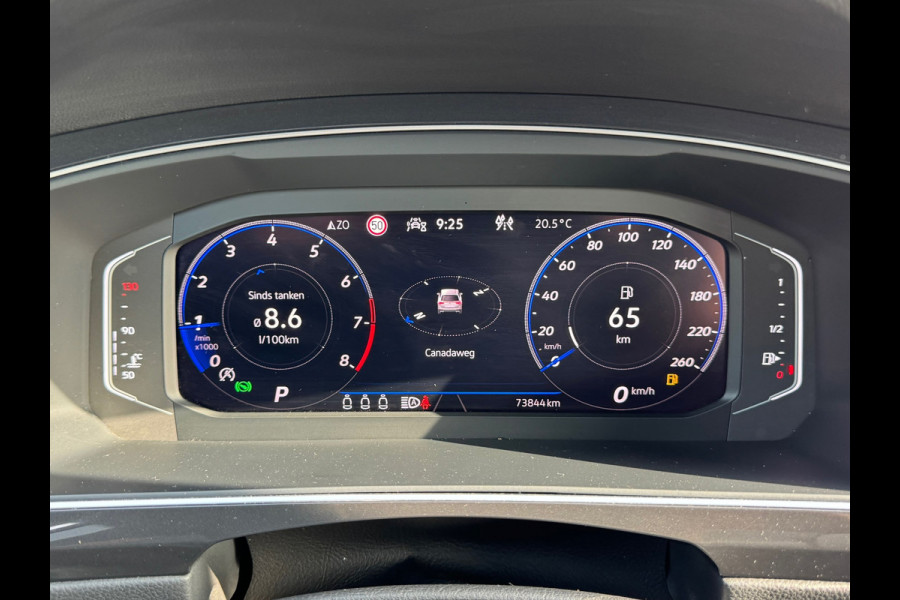 Volkswagen Tiguan 1.5 TSI R-Line Blackstyle * Panorama * Stoelverwarming * Keyless *