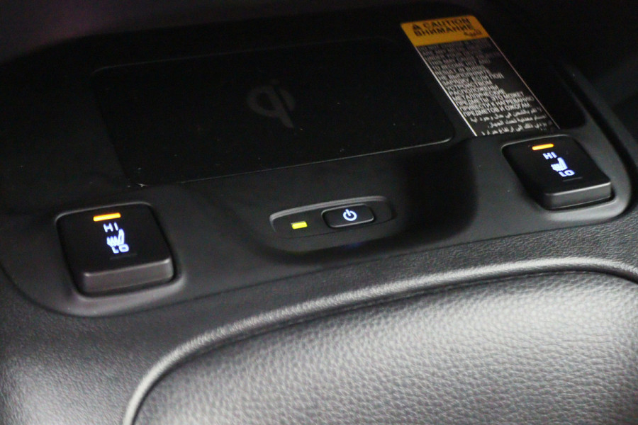Toyota Corolla 1.8 Hybrid Business Plus ACC, Keyless, Camera, Apple Carplay, Stoel-/Stuuverw., 17"