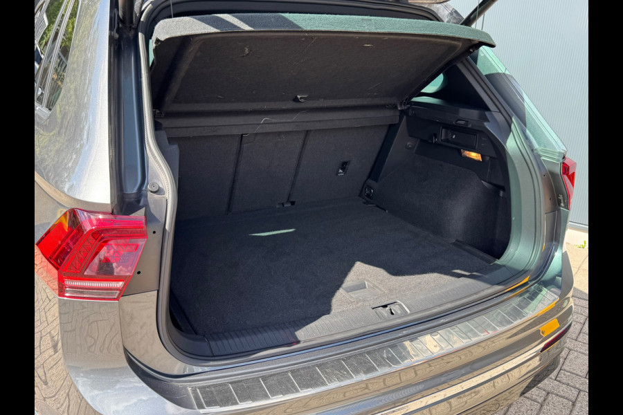 Volkswagen Tiguan 2.0 TSI 4Motion Highline R-Line * Panorama * Dynaudio * Side Assist *