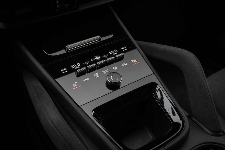 Porsche Cayenne Coupé Turbo E-Hybrid met GT Pakket | KERAMISCH | 360 CAMERA | STOELVERWARMING | STUURVERWARMING | CARBON IN & EXTERIEUR | SUEDE HEMEL