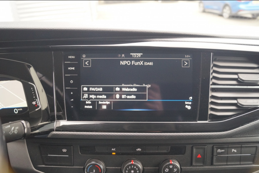 Volkswagen Transporter 2.0 TDI 150pk DSG L1-H1 Bulli -DIGI-NAVI-PDC-TREKHAAK-