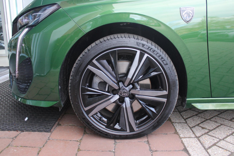 Peugeot 308 1.6 Plug-in Hybrid 225PK GT | ELEKTRISCH BEDIENBARE BESTUURDERSSTOEL MET GEHEUGENFUNCTIE | VOORSTOELEN MET VERWARMING EN MASSAGE FUNCTIE | 360° CAMERA | PARKEERSENSOREN VOOR + ACHTER | NAVIGATIE | DRAADLOZE APPLE CARPLAY/ANDROID AUTO | DAB+ RADIO | DODEHOEK DETECTIE | ADAPTIVE CRUISE CONTROL | KEYLESS ENTRY/START | 18" LICHTEMETALEN VELGEN |