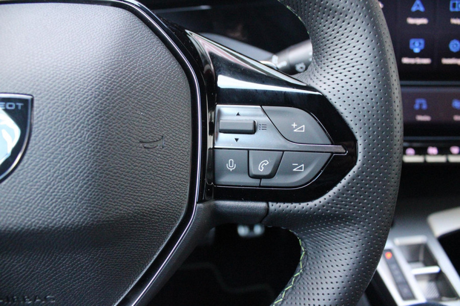 Peugeot 308 1.6 Plug-in Hybrid 225PK GT | ELEKTRISCH BEDIENBARE BESTUURDERSSTOEL MET GEHEUGENFUNCTIE | VOORSTOELEN MET VERWARMING EN MASSAGE FUNCTIE | 360° CAMERA | PARKEERSENSOREN VOOR + ACHTER | NAVIGATIE | DRAADLOZE APPLE CARPLAY/ANDROID AUTO | DAB+ RADIO | DODEHOEK DETECTIE | ADAPTIVE CRUISE CONTROL | KEYLESS ENTRY/START | 18" LICHTEMETALEN VELGEN |