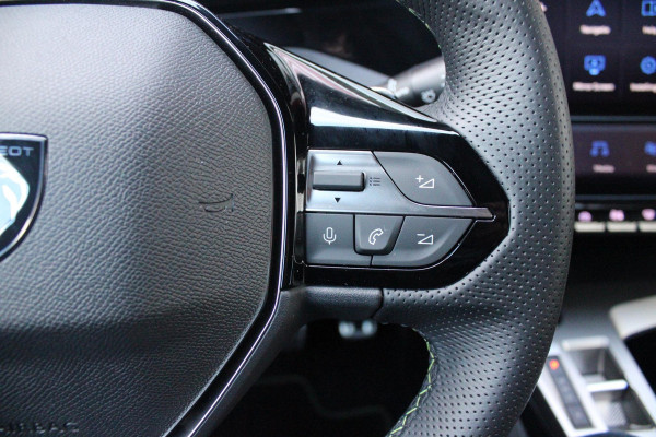 Peugeot 308 1.6 Plug-in Hybrid 225PK GT | ELEKTRISCH BEDIENBARE BESTUURDERSSTOEL MET GEHEUGENFUNCTIE | VOORSTOELEN MET VERWARMING EN MASSAGE FUNCTIE | 360° CAMERA | PARKEERSENSOREN VOOR + ACHTER | NAVIGATIE | DRAADLOZE APPLE CARPLAY/ANDROID AUTO | DAB+ RADIO | DODEHOEK DETECTIE | ADAPTIVE CRUISE CONTROL | KEYLESS ENTRY/START | 18" LICHTEMETALEN VELGEN |