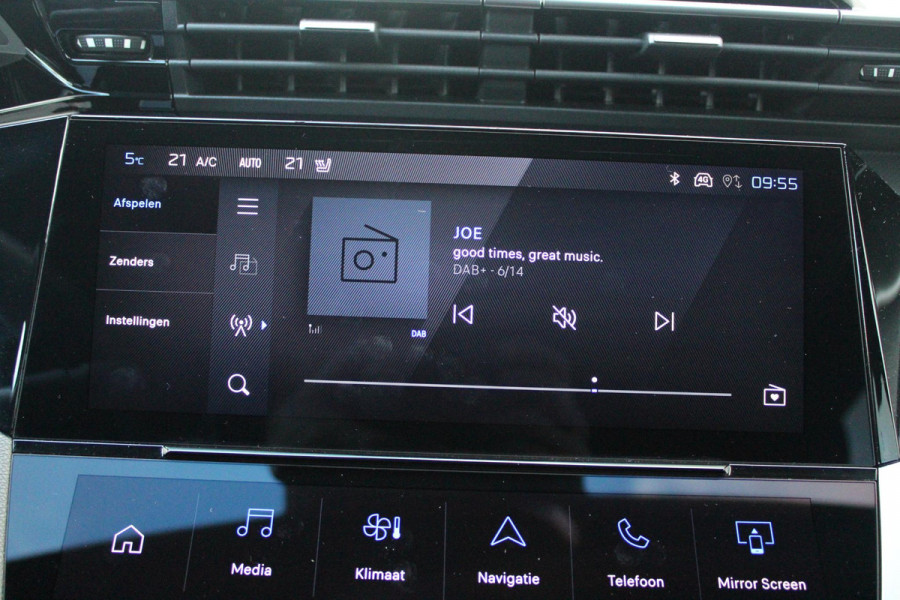 Peugeot 308 1.6 Plug-in Hybrid 225PK GT | ELEKTRISCH BEDIENBARE BESTUURDERSSTOEL MET GEHEUGENFUNCTIE | VOORSTOELEN MET VERWARMING EN MASSAGE FUNCTIE | 360° CAMERA | PARKEERSENSOREN VOOR + ACHTER | NAVIGATIE | DRAADLOZE APPLE CARPLAY/ANDROID AUTO | DAB+ RADIO | DODEHOEK DETECTIE | ADAPTIVE CRUISE CONTROL | KEYLESS ENTRY/START | 18" LICHTEMETALEN VELGEN |