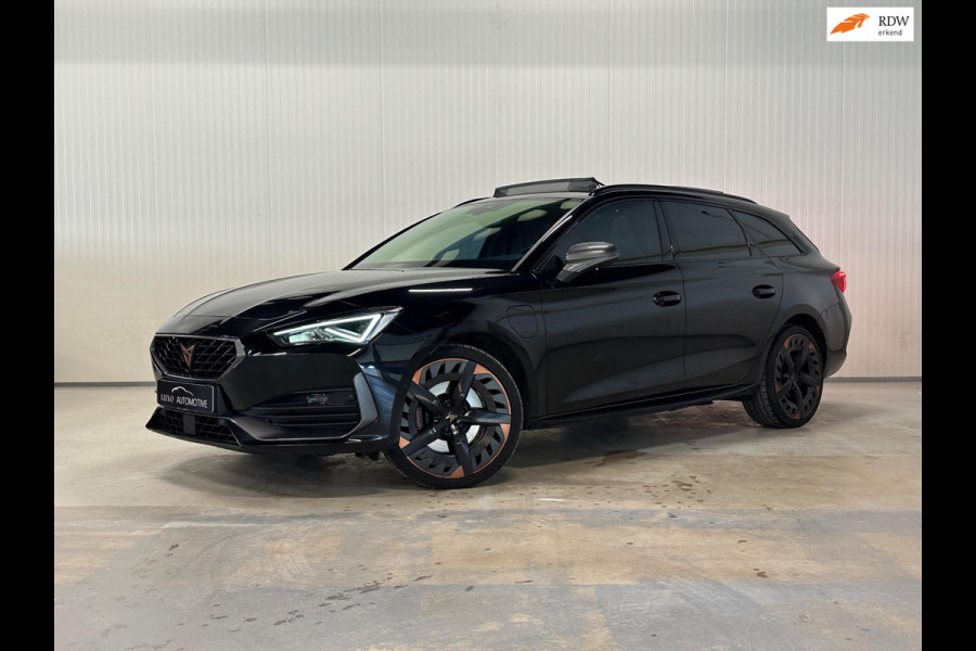 CUPRA Leon Sportstourer 1.4 e-Hybrid 245 VZ | PANO | KAMELEON FOLIE | KUIPSTOELEN | AMBIANCE