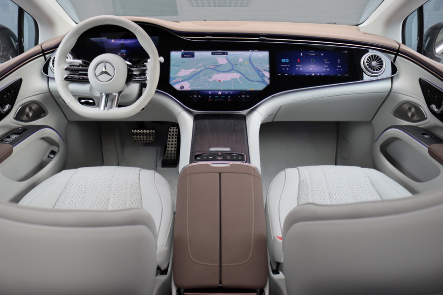 Mercedes-Benz EQS 450+ AMG Line 118 kWh | Facelift | Hyperscreen | Airmatic | Achterasbesturing | Distronic+ | HUD | Verwarmd Stuurwiel | Massage | Stoelventilatie | Digital Light | Panoramadak | Trekhaak |