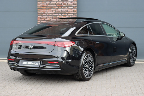 Mercedes-Benz EQS 450+ AMG Line 118 kWh | Facelift | Hyperscreen | Airmatic | Achterasbesturing | Distronic+ | HUD | Verwarmd Stuurwiel | Massage | Stoelventilatie | Digital Light | Panoramadak | Trekhaak |