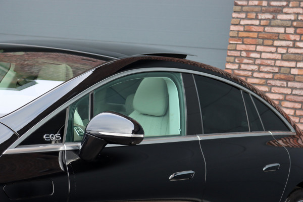 Mercedes-Benz EQS 450+ AMG Line 118 kWh | Facelift | Hyperscreen | Airmatic | Achterasbesturing | Distronic+ | HUD | Verwarmd Stuurwiel | Massage | Stoelventilatie | Digital Light | Panoramadak | Trekhaak |
