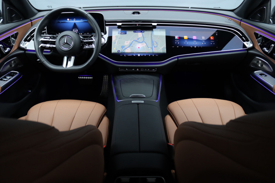 Mercedes-Benz E-Klasse 220 d AMG Line | Hyperscreen | Distronic | Memory | Burmester | Surround Camera | Keyless Go | Digital Light | Nightpakket | Dodehoekassistent |