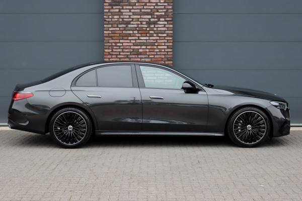 Mercedes-Benz E-Klasse 220 d AMG Line | Hyperscreen | Distronic | Memory | Burmester | Surround Camera | Keyless Go | Digital Light | Nightpakket | Dodehoekassistent |