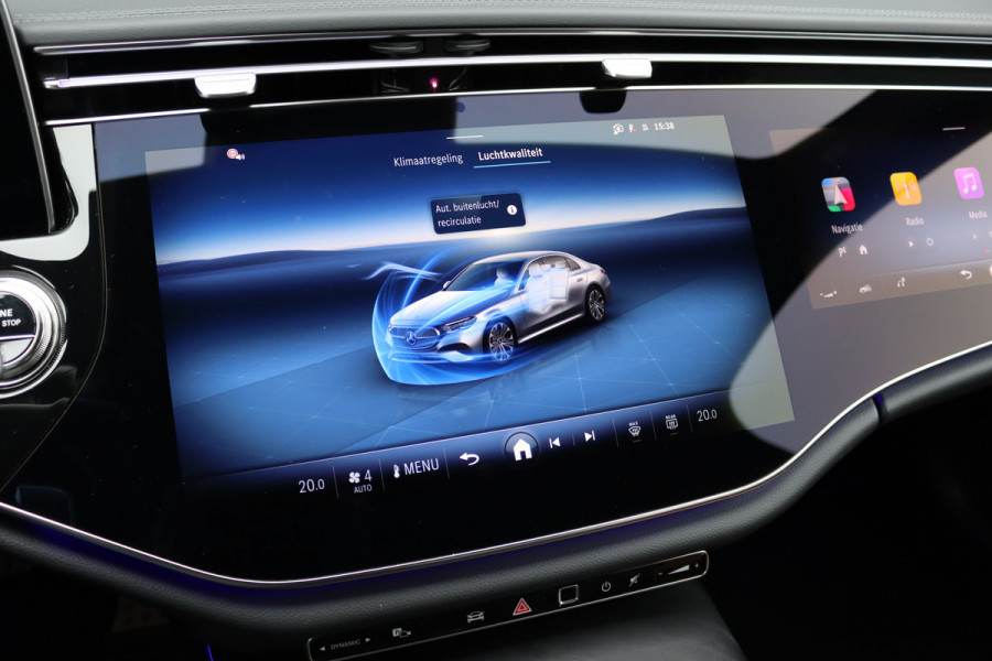 Mercedes-Benz E-Klasse 220 d AMG Line | Hyperscreen | Distronic | Memory | Burmester | Surround Camera | Keyless Go | Digital Light | Nightpakket | Dodehoekassistent |