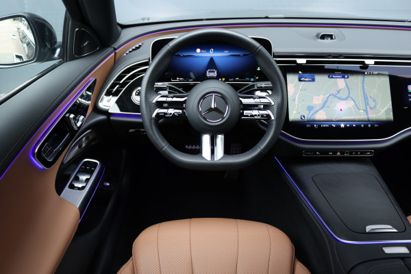 Mercedes-Benz E-Klasse 220 d AMG Line | Hyperscreen | Distronic | Memory | Burmester | Surround Camera | Keyless Go | Digital Light | Nightpakket | Dodehoekassistent |