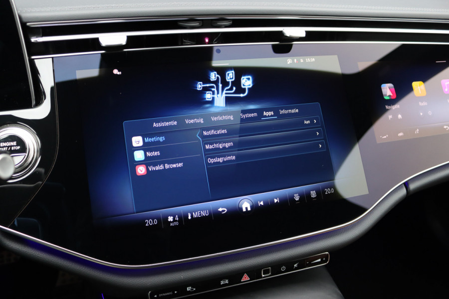 Mercedes-Benz E-Klasse 220 d AMG Line | Hyperscreen | Distronic | Memory | Burmester | Surround Camera | Keyless Go | Digital Light | Nightpakket | Dodehoekassistent |