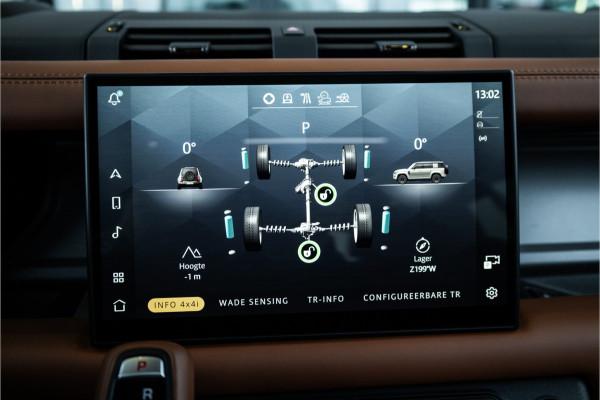 Land Rover Defender 110 4.4 P635 Octa - Petra Copper | BTW | Panorama | Meridian | Luchtvering | Trekhaak