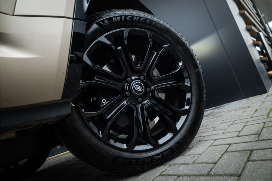 Land Rover Defender 110 4.4 P635 Octa - Petra Copper | BTW | Panorama | Meridian | Luchtvering | Trekhaak