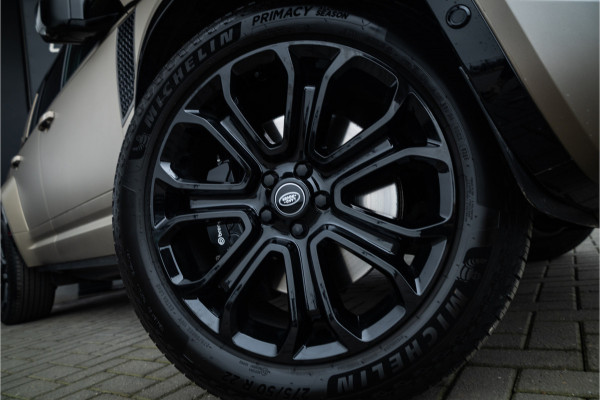 Land Rover Defender 110 4.4 P635 Octa - Petra Copper | BTW | Panorama | Meridian | Luchtvering | Trekhaak