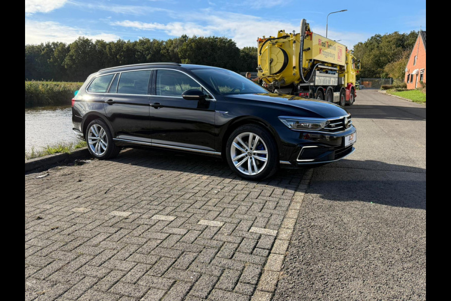 Volkswagen Passat Variant 1.4 TSI PHEV GTE Business/ trekhaak / virtuel dashboard