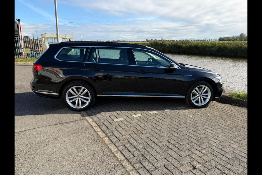 Volkswagen Passat Variant 1.4 TSI PHEV GTE Business/ trekhaak / virtuel dashboard